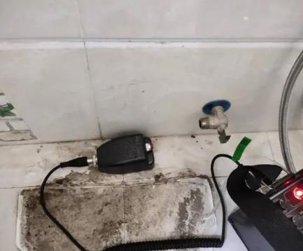 清流屋顶漏水维修公司分享下卫生间漏水的危害及解决方法